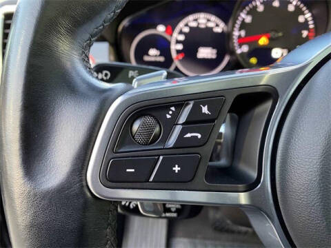 2022 Porsche Cayenne Coupe Platinum Edition