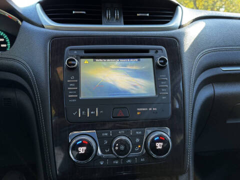 2017 Chevrolet Traverse LT