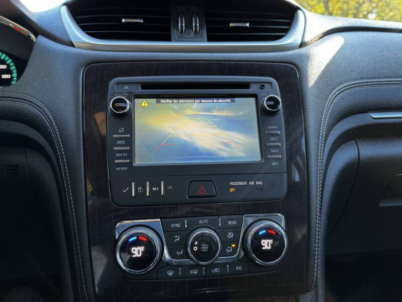 2017 Chevrolet Traverse LT