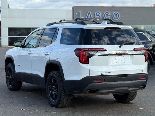2023 GMC Acadia AT4