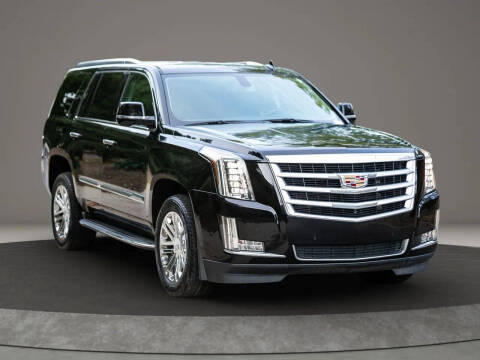 2018 Cadillac Escalade Standard