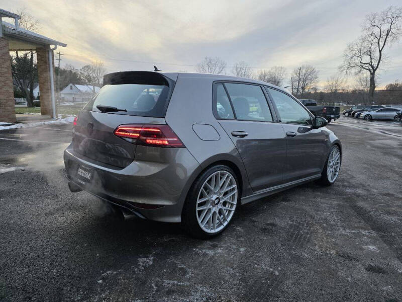 2017 Volkswagen Golf R 4Motion