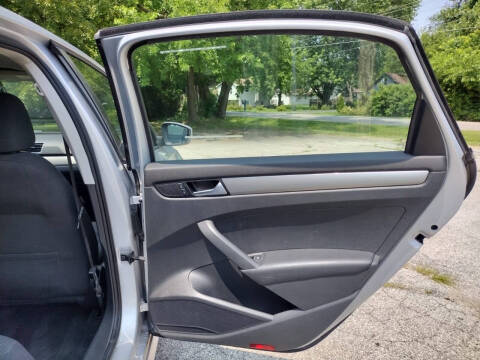 2013 Volkswagen Passat S PZEV