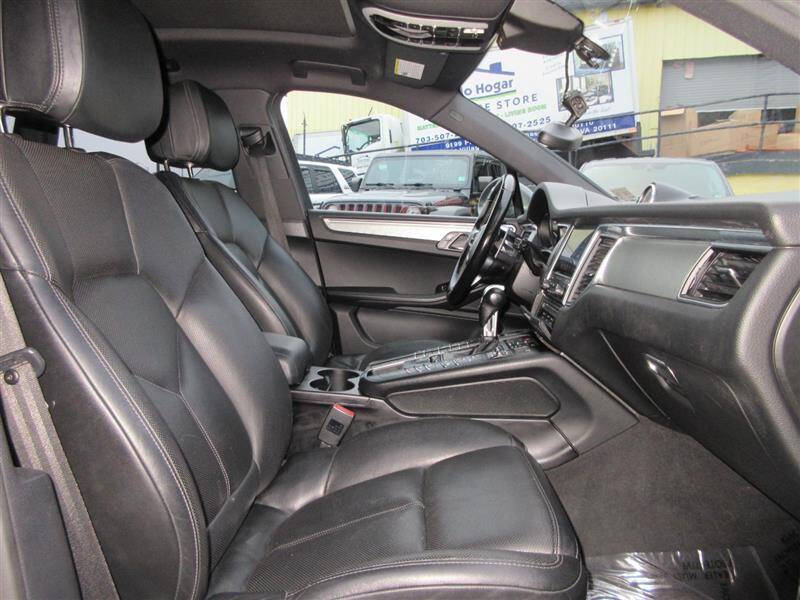 2017 Porsche Macan S