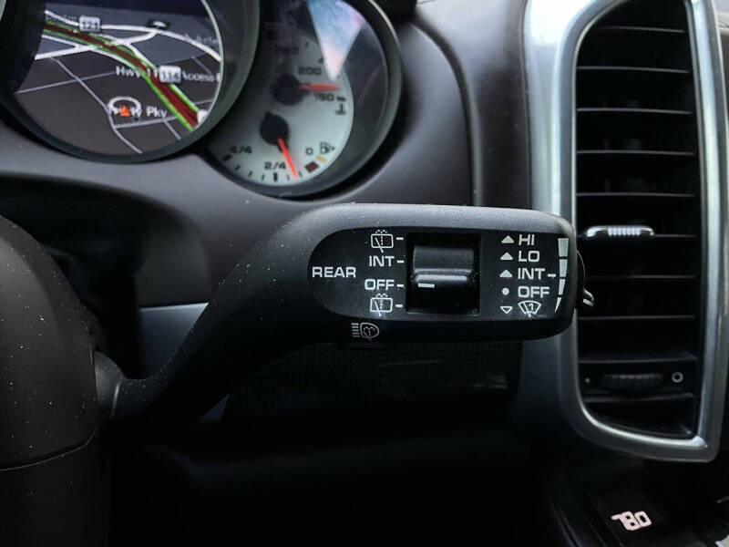 2016 Porsche Cayenne GTS