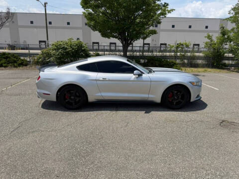 2017 Ford Mustang V6