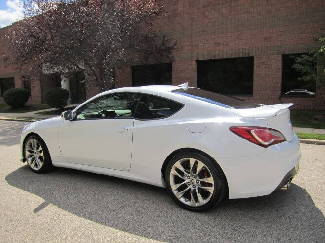 2016 Hyundai Genesis Coupe