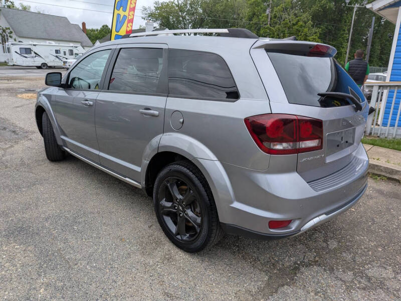 2020 Dodge Journey Crossroad