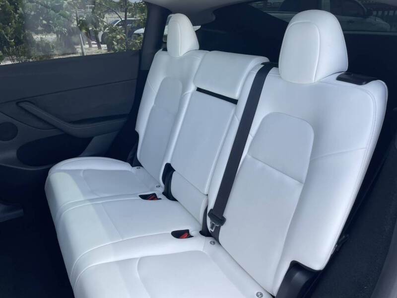 2024 Tesla Model Y Long Range