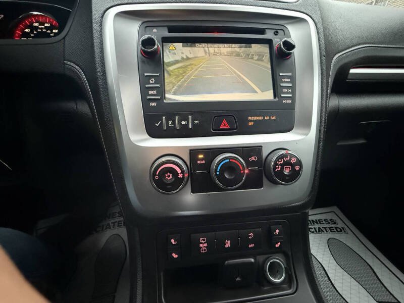 2016 GMC Acadia SLE-2