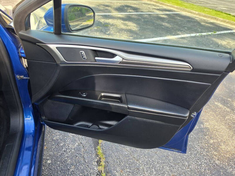 2018 Ford Fusion SE