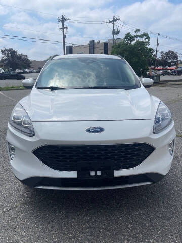 2020 Ford Escape Titanium