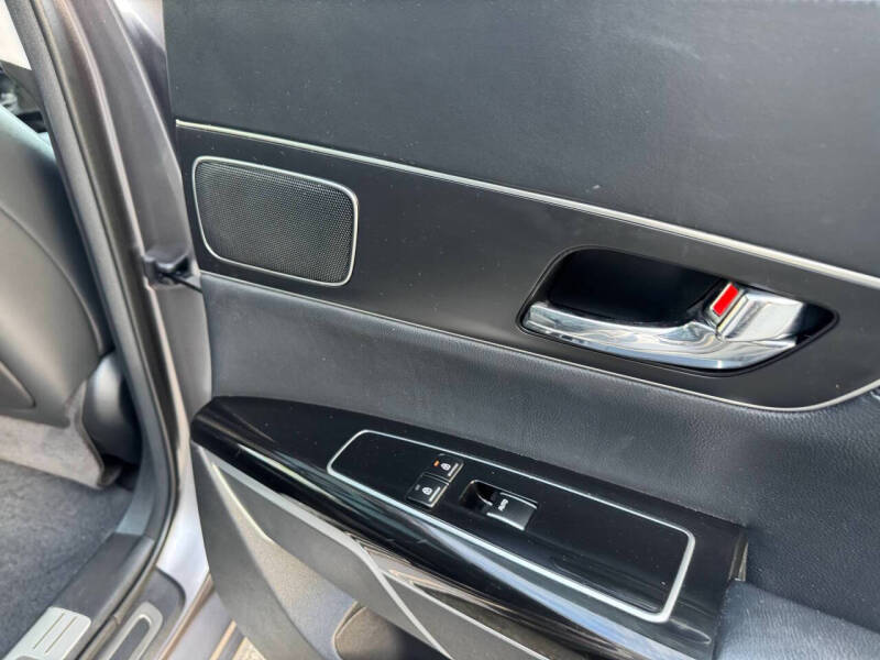 2015 Kia K900 Premium