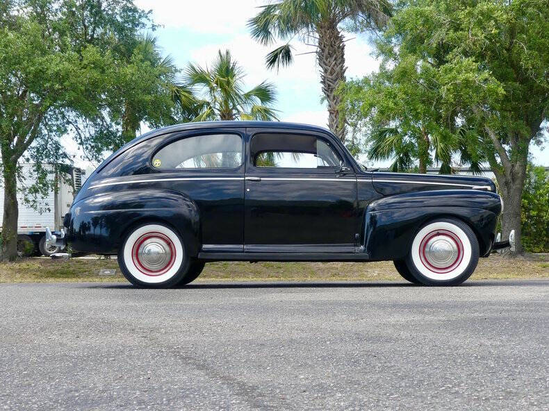 1941 Ford Deluxe