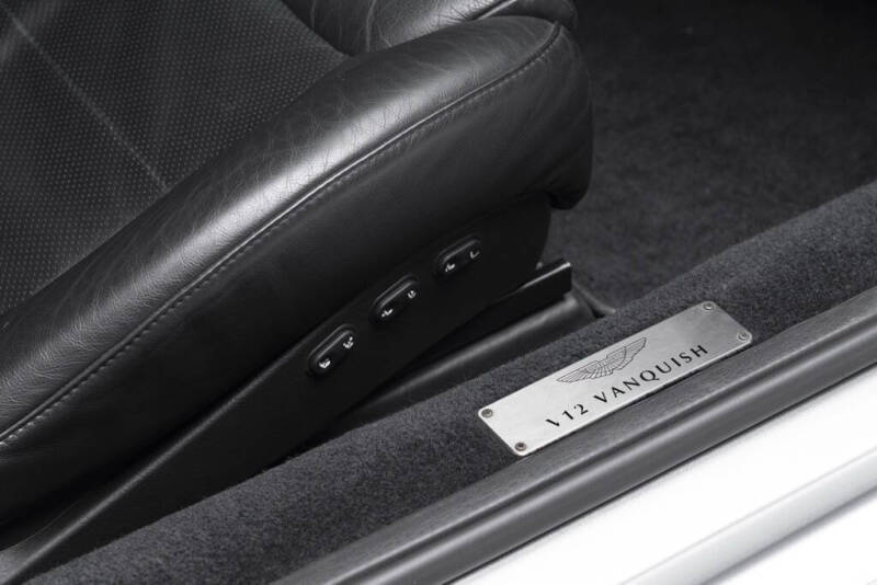 2005 Aston Martin V12 Vanquish S