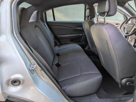 2012 Chrysler 200 Touring