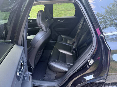 2023 Volvo XC60 B5 Core