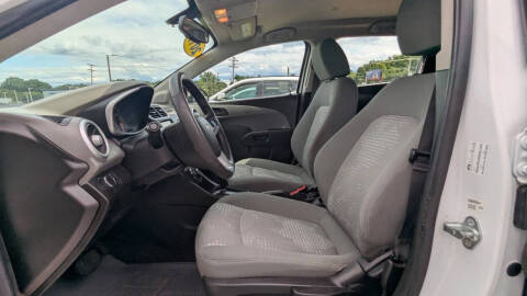 2017 Chevrolet Sonic LT Auto Fleet