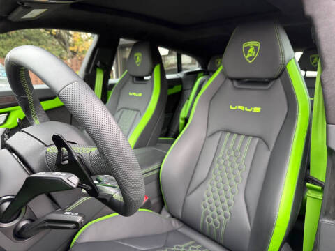 2024 Lamborghini Urus S