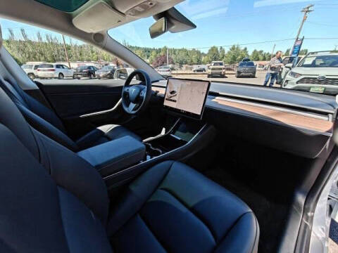 2019 Tesla Model 3 Mid Range