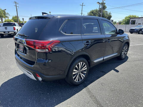 2020 Mitsubishi Outlander ES