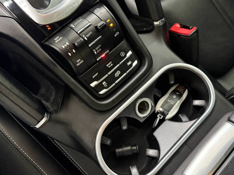 2018 Porsche Cayenne GTS