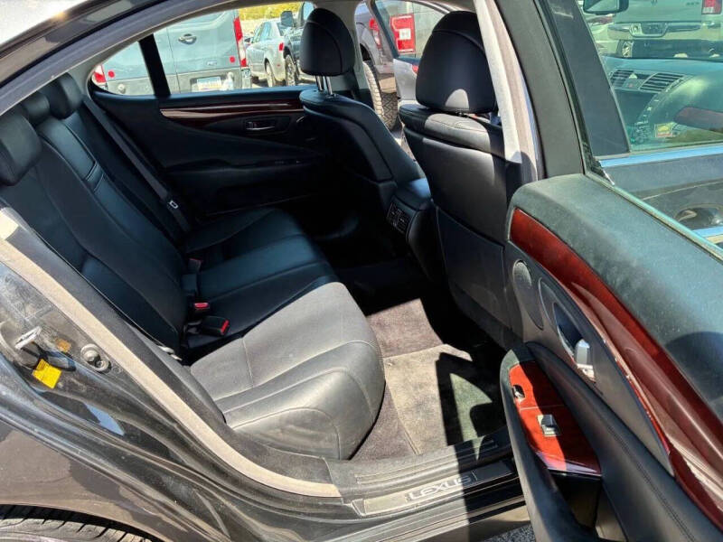 2007 Lexus LS 460