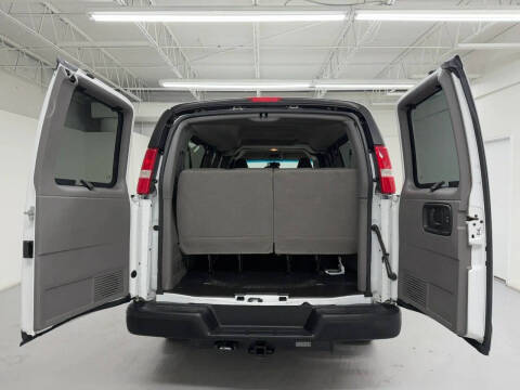 2023 Chevrolet Express LS 3500