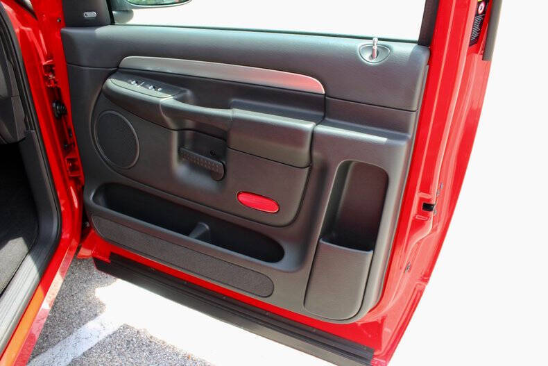 2004 Dodge Ram 1500 SRT-10