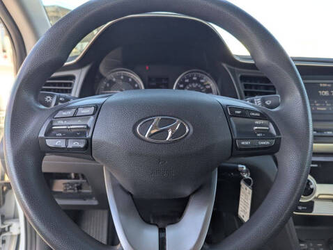 2019 Hyundai Elantra