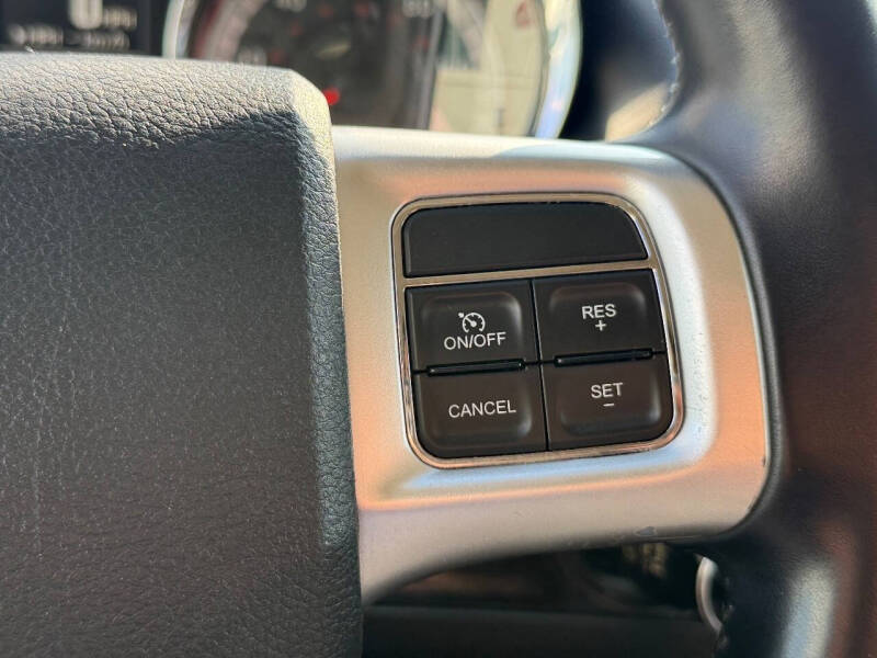 2012 Dodge Grand Caravan Crew