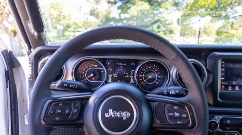 2023 Jeep Gladiator Willys