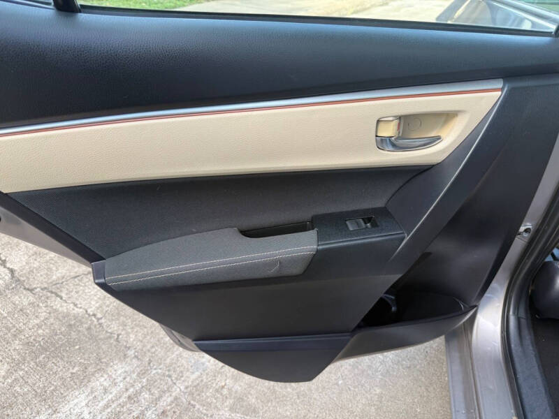 2016 Toyota Corolla LE