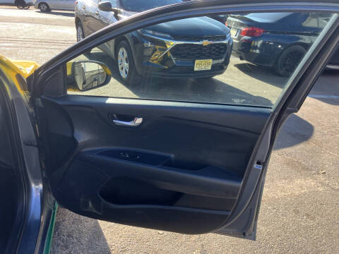 2019 Kia Rio 5-Door S