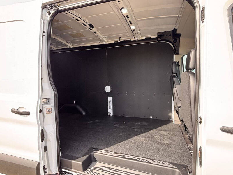 2026 Ford Transit 250