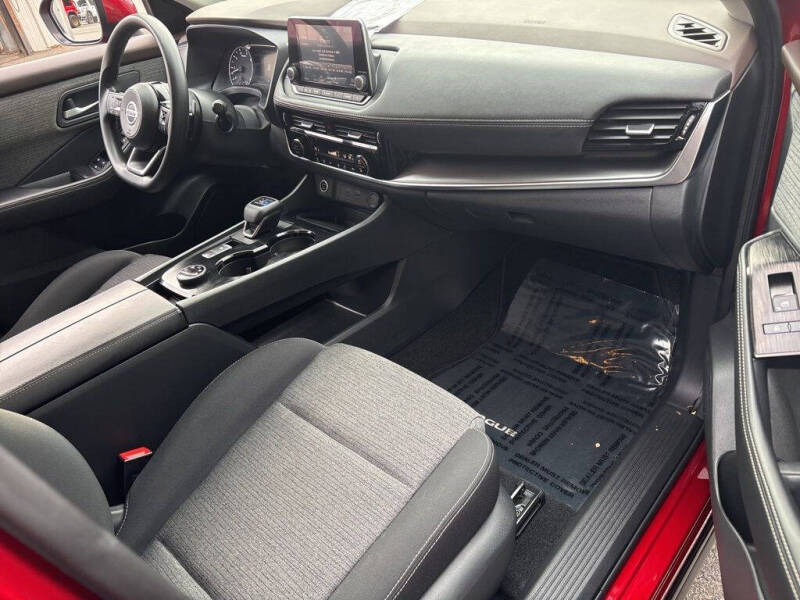 2021 Nissan Rogue SV