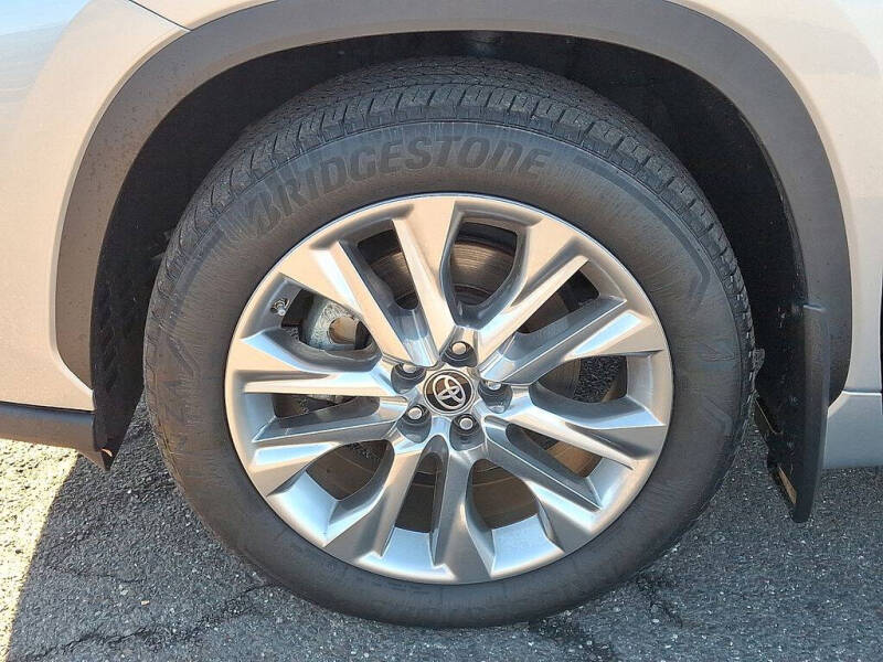 2023 Toyota Highlander Limited