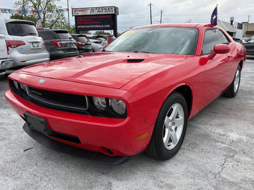 RED 2010 Dodge Challenger SE SE 2dr Coupe 1