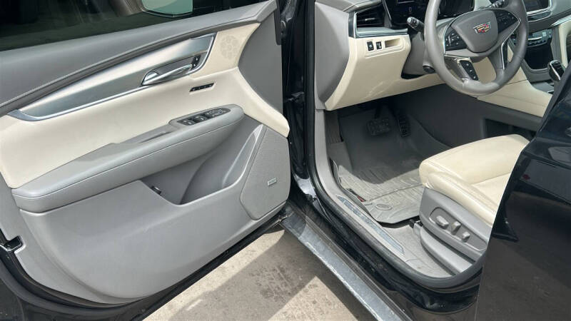 2017 Cadillac XT5 Premium Luxury