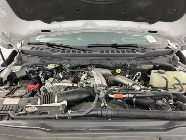 2025 Ford F-450 Super Duty Platinum