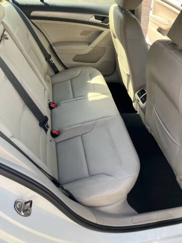 2015 Volkswagen Golf SportWagen TSI S