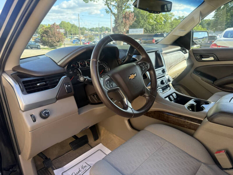 2017 Chevrolet Tahoe LS - Photo 10