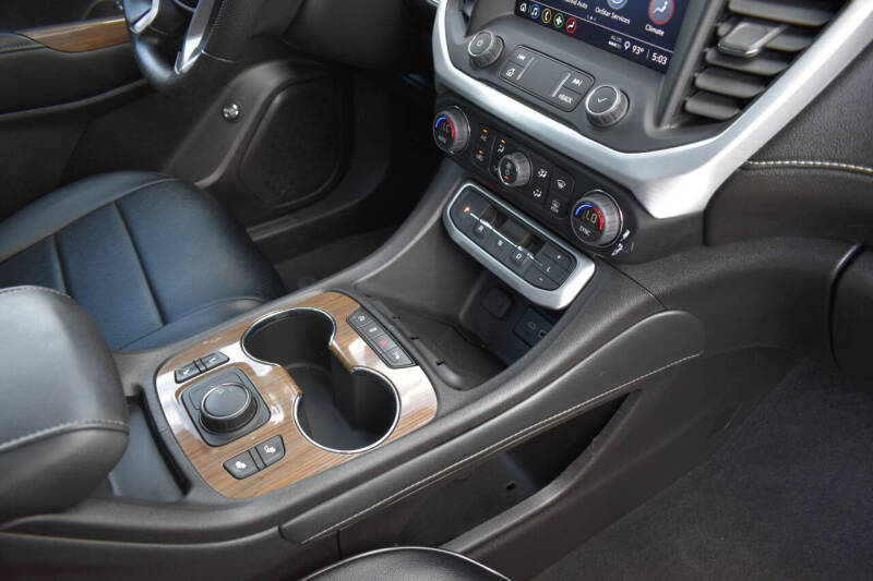 2023 GMC Acadia SLE