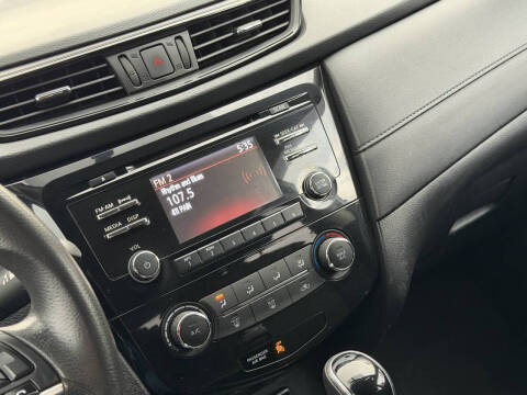 2017 Nissan Rogue S