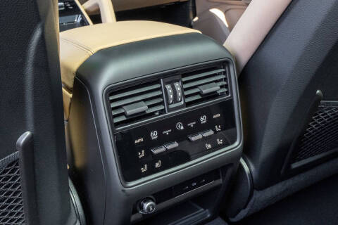 2025 Porsche Cayenne E-Hybrid Coupe