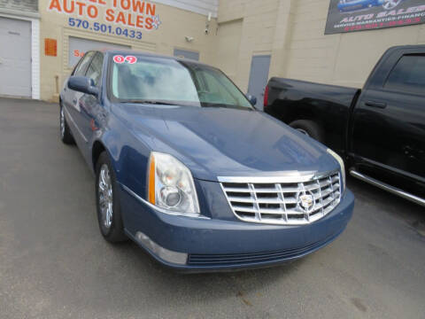 2009 Cadillac DTS for sale at Small Town Auto Sales in Hazleton PA
