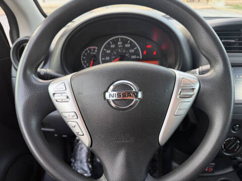 2019 Nissan Versa S Plus