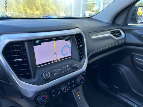 2017 GMC Acadia SLT-1