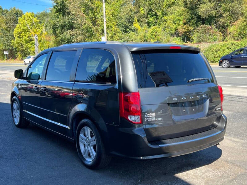 2011 Dodge Grand Caravan Crew