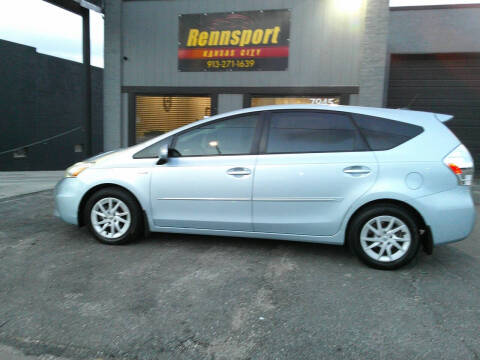 2013 Toyota Prius v Five